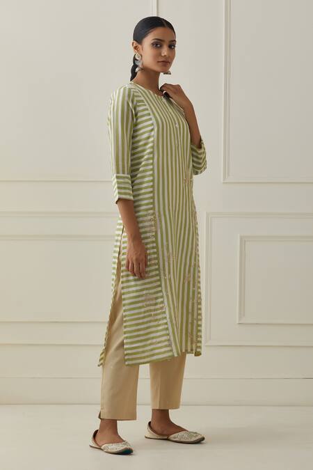 Kamaltaas_Green Cotton, Chanderi Embroidery Round Neck Stripe Pattern Kurta With Pant _Online_at_Aza_Fashions