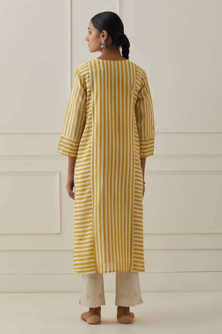 Kamaltaas Stripe Pattern Straight Kurta With Pant 
