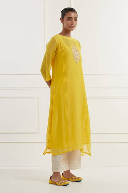 Kamaltaas Yellow Chanderi Placement Embroidery Pitta Round Neck Floral Kurta  