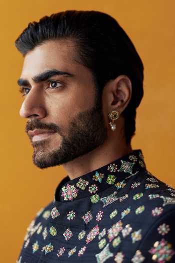 Buy_Mrunalini Rao_Black Silk Embroidery Aarni Resham Sherwani Set _Online_at_Aza_Fashions