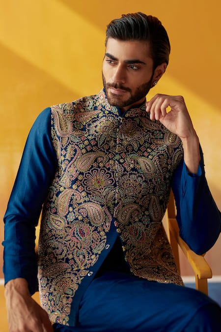 Shop Mrunalini Rao Blue Silk Embroidery Bundi Kurta Set Online at Aza Fashions Shop_Mrunalini Rao_Blue Silk Embroidery Bundi Kurta Set _Online_at_Aza_Fashions