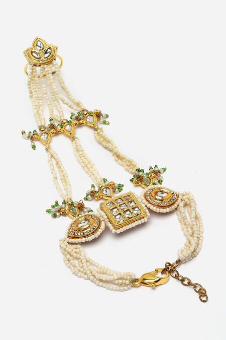 Buy Dugran By Dugristyle Green Crystals Kundan And Pearl Embellished Haathphool Online at Aza Fashions Buy_Dugran By Dugristyle_Green Crystals Kundan And Pearl Embellished Haathphool _Online_at_Aza_Fashions