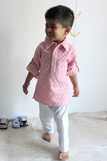 Buy_Charkhee_Pink Poplin Embroidery Schiffli Kurta_Online_at_Aza_Fashions