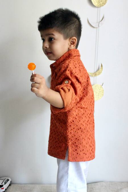 Shop Charkhee Orange Poplin Embroidery Schiffli Work Kurta Online at Aza Fashions Shop_Charkhee_Orange Poplin Embroidery Schiffli Work Kurta _Online_at_Aza_Fashions