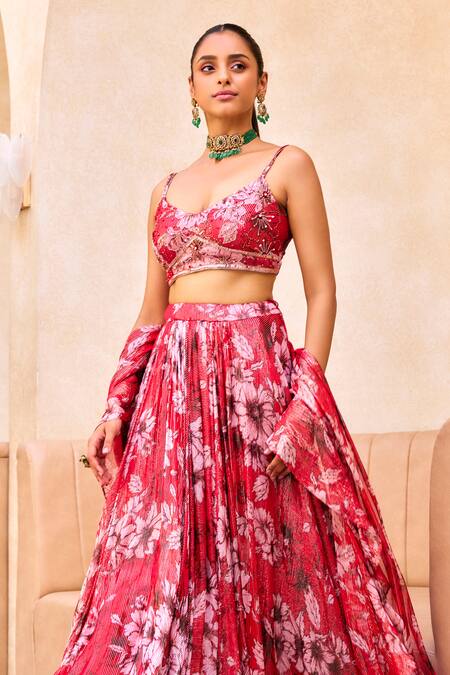 Label Sanya Gulati Red Georgette, Silk Embroidery Scoop Neck Floral Print Shimmer Lehenga Set at Aza Fashions Label Sanya Gulati_Red Georgette, Silk Embroidery Scoop Neck Floral Print Shimmer Lehenga Set _at_Aza_Fashions