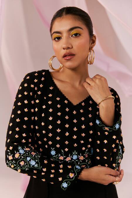 Shop Keosha Black Silk, Chanderi, Linen Pearls, Sequins, Alara Thread Kurta Pant Set Online at Aza Fashions Shop_Keosha_Black Silk, Chanderi, Linen Pearls, Sequins, Alara Thread Kurta Pant Set _Online_at_Aza_Fashions