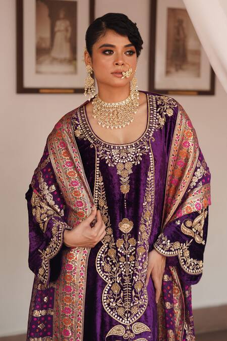 Gul By Aishwarya_Purple Kurta Silk Velvet Embroidered Zardosi Round Straight Pant Set  _Online_at_Aza_Fashions