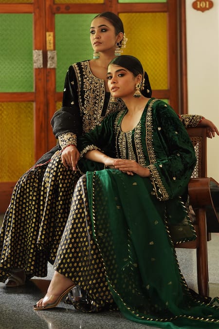 Gul By Aishwarya_Green Kurta Silk Velvet Embroidered Zardosi And Aari Work Gharara Set  _Online_at_Aza_Fashions