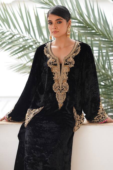 Buy_Gul By Aishwarya_Black Silk, Organza, Satin Embroidery Collared Kundan And Aari Kurta Pant Set _Online_at_Aza_Fashions