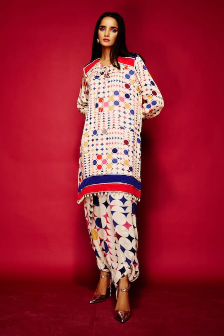 Esha L Amin White Modal, Satin Gota Patti, Embroidery Keyhole Neck Polka Dot Print Kurta Online at Aza Fashions Esha L Amin_White Modal, Satin Gota Patti, Embroidery Keyhole Neck Polka Dot Print Kurta _Online_at_Aza_Fashions