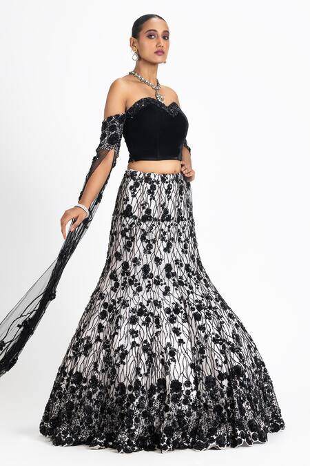 Nitika Gujral Off White Velvet, Net Embroidery, Sequins Floral Fish Tail Skirt With Blouse Online at Aza Fashions Nitika Gujral_Off White Velvet, Net Embroidery, Sequins Floral Fish Tail Skirt With Blouse _Online_at_Aza_Fashions