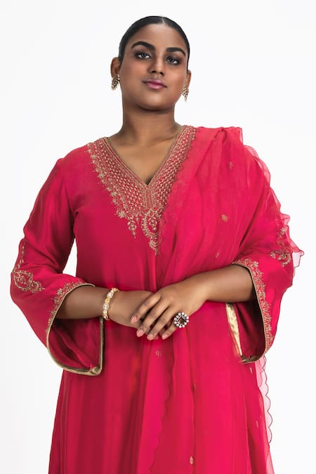 Buy_Nitika Gujral_Red Silk, Satin, Organza Embroidery, Zari, Diamonds V-neck Kurta Palazzo Set _Online_at_Aza_Fashions