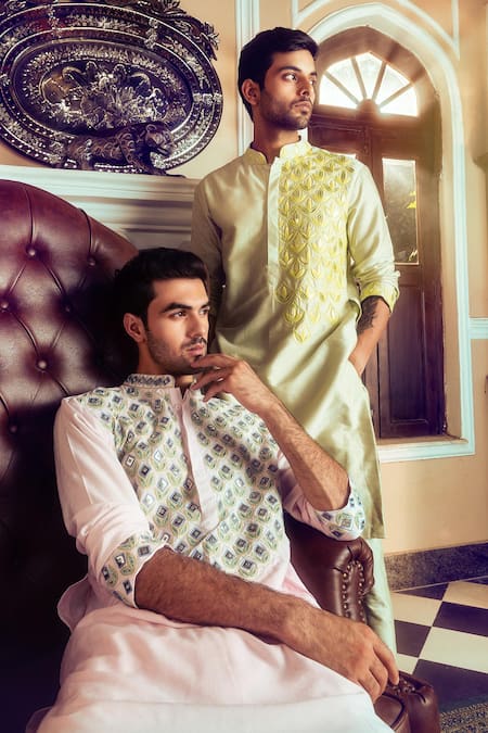 Shop_Diyarajvvir_Green Cotton, Silk Embroidery Thread Placement Kurta Set _at_Aza_Fashions