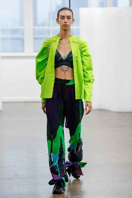 Studio Moda India_Green Cotton Embroidery Collared Tipid Raglan Puff Sleeve Shirt _at_Aza_Fashions