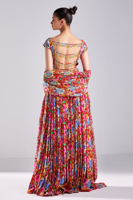 Shop Diyarajvvir Red Modal, Crepe Tassels Square Neck Pleated Floral Print Lehenga Set at Aza Fashions Shop_Diyarajvvir_Red Modal, Crepe Tassels Square Neck Pleated Floral Print Lehenga Set _at_Aza_Fashions
