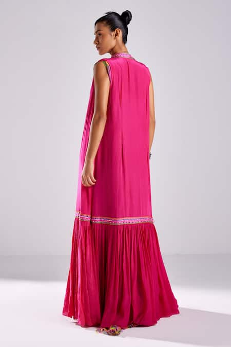 Diyarajvvir Abstract Striped Print Gharara Saree Cape Set 