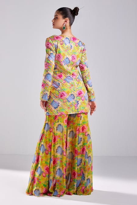 Shop Diyarajvvir Yellow Modal, Floral Jaal Print Embroidered Jacket With Bell Bottom Pant at Aza Fashions Shop_Diyarajvvir_Yellow Modal, Floral Jaal Print Embroidered Jacket With Bell Bottom Pant _at_Aza_Fashions