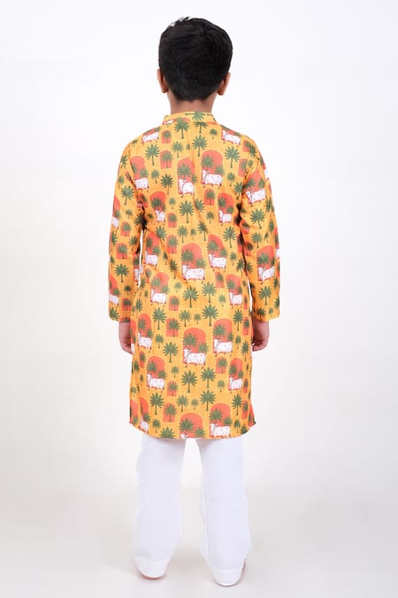 Shop JILMIL DREAMWEAR Yellow Cotton, Silk Mirrors Cattle Print Kurta With Pant at Aza Fashions Shop_JILMIL DREAMWEAR_Yellow Cotton, Silk Mirrors Cattle Print Kurta With Pant _at_Aza_Fashions