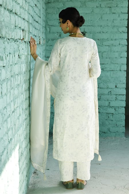 Karaj Jaipur Self Embroidered Straight Kurta Pant Set 