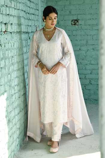 Karaj Jaipur_Pink Linen, Organza Embroidery V-neck Thread Kurta Pant Set_at_Aza_Fashions