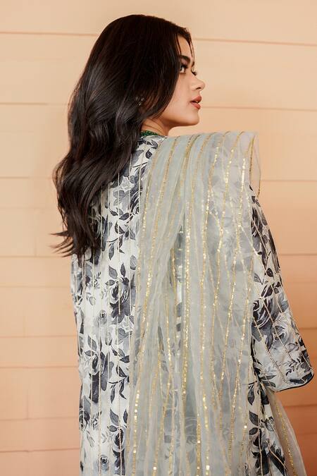 Shop Gulabo Jaipur Black Muslin Embroidery Split V-neck Meer Rose Print Kurta Pant Set at Aza Fashions Shop_Gulabo Jaipur_Black Muslin Embroidery Split V-neck Meer Rose Print Kurta Pant Set_at_Aza_Fashions