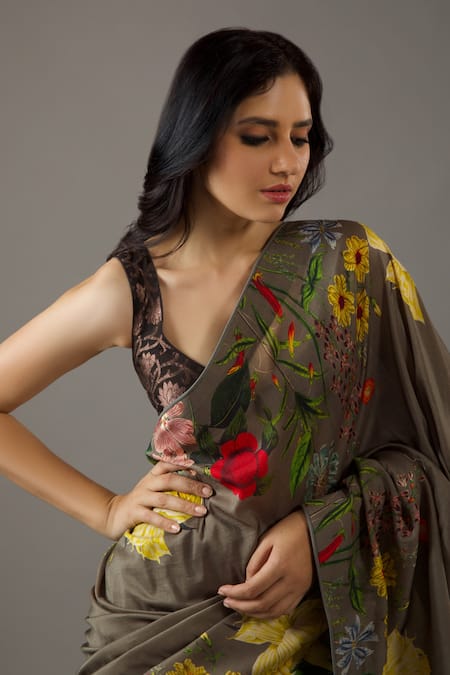 Rohit Bal_Grey Silk, Chanderi Bouquet Print Saree With Unstitched Blouse Piece _Online_at_Aza_Fashions