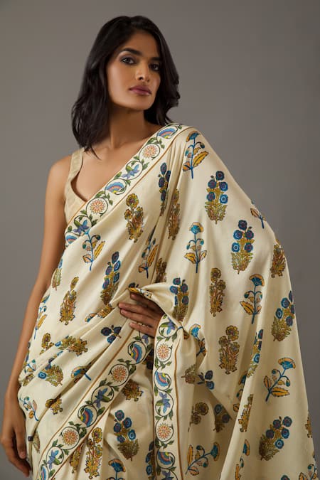 Rohit Bal_Ivory Silk, Chanderi Floral Mughal Print Saree With Unstitched Blouse Piece _Online_at_Aza_Fashions