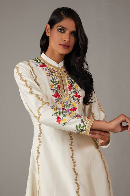 Rohit Bal_Ivory Silk, Cotton Embroidery Mandarin Collar Chnaderi Anarkali Churidar Set _Online_at_Aza_Fashions