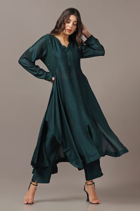 Buy_Two Sisters By Gyans_Green Silk Sequins V-neck Asymmetrical Kurta And Pant Set _Online_at_Aza_Fashions