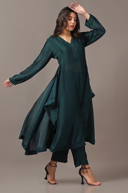 Shop_Two Sisters By Gyans_Green Silk Sequins V-neck Asymmetrical Kurta And Pant Set _Online_at_Aza_Fashions