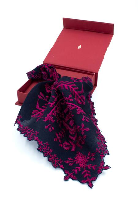 S&N By Shantnu Nikhil_Blue Handcrafted Embroidered Pocket Square_Online_at_Aza_Fashions