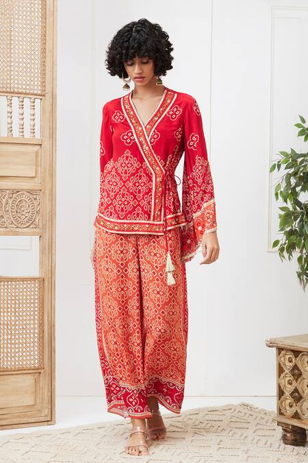 Soup By Sougat Paul_Red Crepe Embroidery V-neck Bandhej Print Angrakha And Pant Set _Online_at_Aza_Fashions