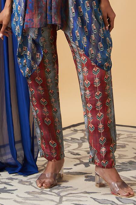 Soup By Sougat Paul_Maroon V-neck Floral Embroidered Kaftan And Pant Set _Online_at_Aza_Fashions