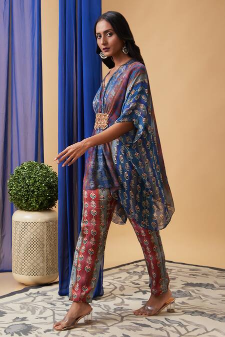 Shop_Soup By Sougat Paul_Maroon V-neck Floral Embroidered Kaftan And Pant Set _Online_at_Aza_Fashions