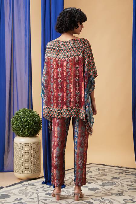 Shop Soup By Sougat Paul Maroon Crepe, Silk Sequins Round Neck Adah Embroidered Co-ord Set at Aza Fashions Shop_Soup By Sougat Paul_Maroon Crepe, Silk Sequins Round Neck Adah Embroidered Co-ord Set _at_Aza_Fashions