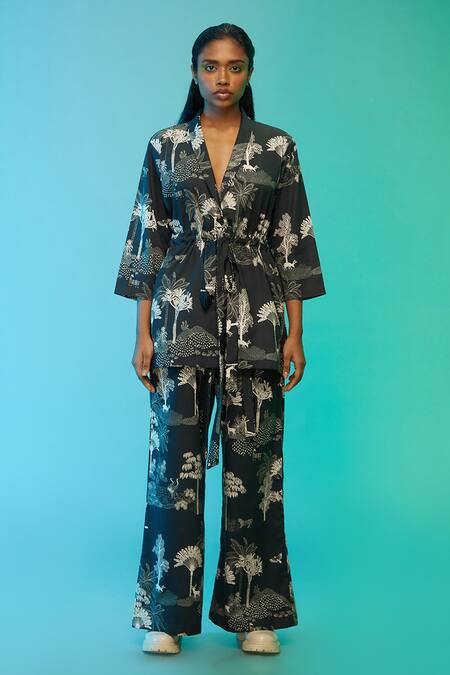 So Us By Sougatpaul_Black Cotton Shawl Neck Wildlife Print Jacket And Pant Set _Online_at_Aza_Fashions