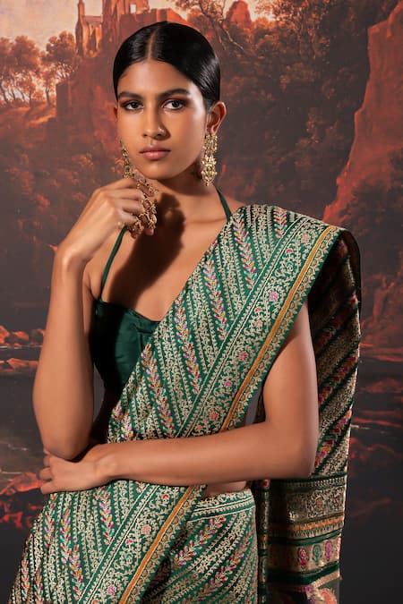 Buy_Ekaya Banaras_Green Silk Embroidery Floral Motif Banarasi Saree _Online_at_Aza_Fashions