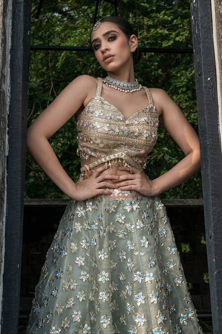 Shop Vandana Sethi Green , Silk Gota Patti, Embroidered Blouse Bridal Lehenga Set Shop_Vandana Sethi_Green , Silk Gota Patti, Embroidered Blouse Bridal Lehenga Set