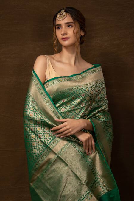 Buy_Vishwa By Pinki Sinha_Green Silk Zari Floral Jaal Woven Saree With Running Blouse_Online_at_Aza_Fashions