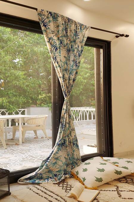 Throwpillow White Polyester Printed Floret Curtains - Set Of 2 at Aza Fashions Throwpillow_White Polyester Printed Floret Curtains - Set Of 2_at_Aza_Fashions