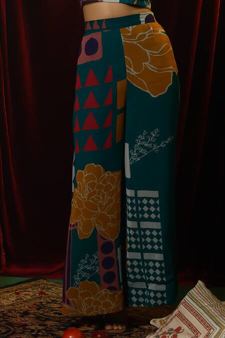 Garo_Green Silk, Muslin, Chiffon Tassels Round Geometric And Floral Pattern Pant Set _Online_at_Aza_Fashions