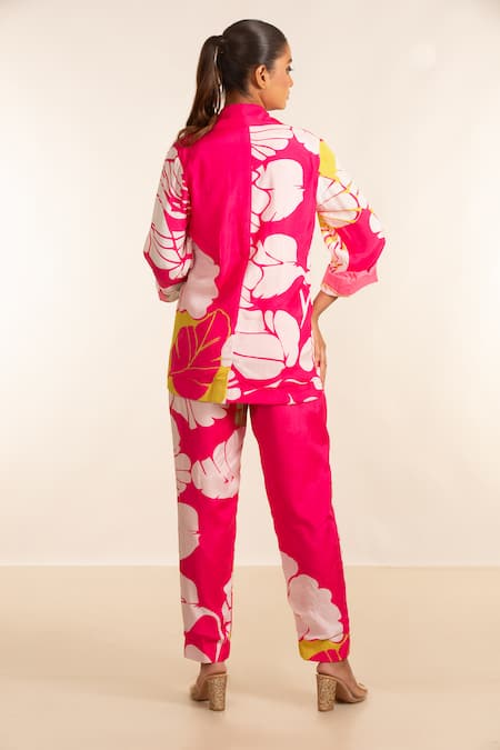 Garo Floral Pattern Jacket & Pant Set 