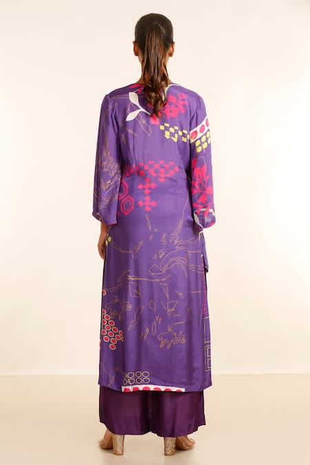 Garo Geometric Pattern Kurta & Flared Pant Set 