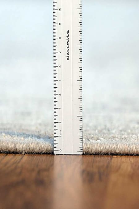 Shop Kaleen India Off White 40% Wool And 60% Viscose Hand Woven Marble Effect Round Shaped Rug Shop_Kaleen India_Off White 40% Wool And 60% Viscose Hand Woven Marble Effect Round Shaped Rug