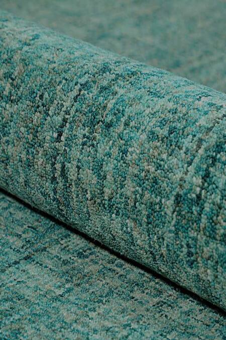 Shop Kaleen India Blue 100% Wool Hand Tufted Octagon Shaped Rug Online at Aza Fashions Shop_Kaleen India_Blue 100% Wool Hand Tufted Octagon Shaped Rug_Online_at_Aza_Fashions