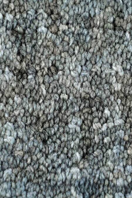 Kaleen India Grey 100% Wool Hand Tufted Abstract Pattern Carbon Oval Rug at Aza Fashions Kaleen India_Grey 100% Wool Hand Tufted Abstract Pattern Carbon Oval Rug_at_Aza_Fashions