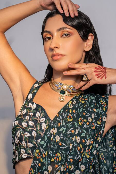 Shop Redpine Designs Green Viscose, Georgette, Crepe, Silk Floral Print Pre Draped Saree Set Online at Aza Fashions Shop_Redpine Designs_Green Viscose, Georgette, Crepe, Silk Floral Print Pre Draped Saree Set _Online_at_Aza_Fashions