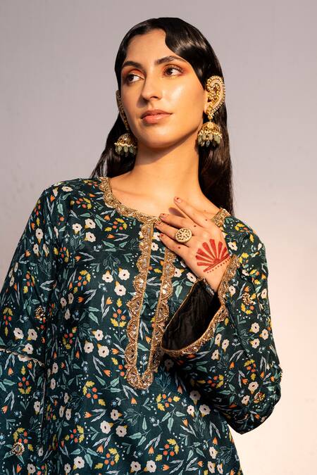 Buy Redpine Designs Green Viscose, Silk, Muslin Embroidery, Sequins Blossom Print Kurta With Pant Online at Aza Fashions Buy_Redpine Designs_Green Viscose, Silk, Muslin Embroidery, Sequins Blossom Print Kurta With Pant _Online_at_Aza_Fashions
