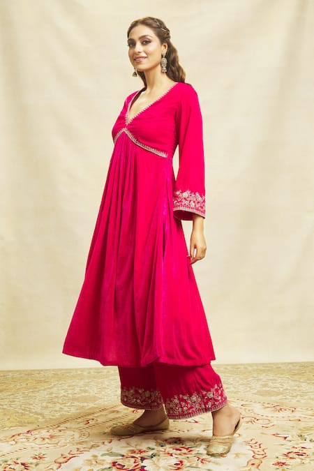 Shop Aariyana Couture Fuchsia Velvet, Organza Embroidery V-neck Anarkali Pant Set Online at Aza Fashions Shop_Aariyana Couture_Fuchsia Velvet, Organza Embroidery V-neck Anarkali Pant Set _Online_at_Aza_Fashions