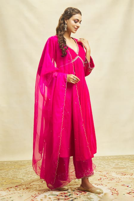 Buy Aariyana Couture Fuchsia Velvet, Organza Embroidery V-neck Anarkali Pant Set Buy_Aariyana Couture_Fuchsia Velvet, Organza Embroidery V-neck Anarkali Pant Set